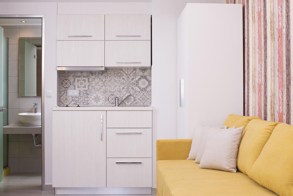 Estian Deluxe Apartment Limenaria  Bagian luar foto
